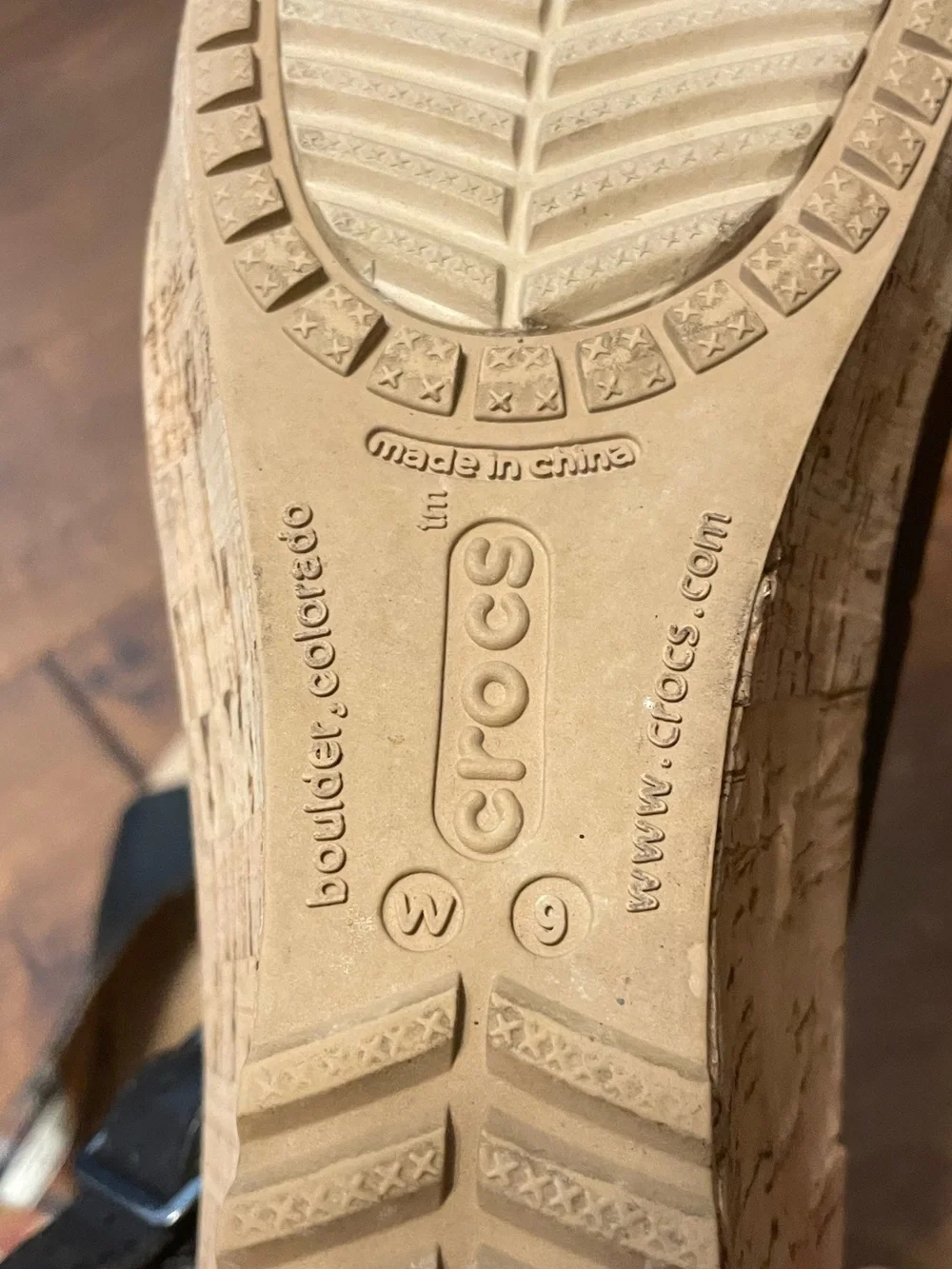CROCS leigh cork